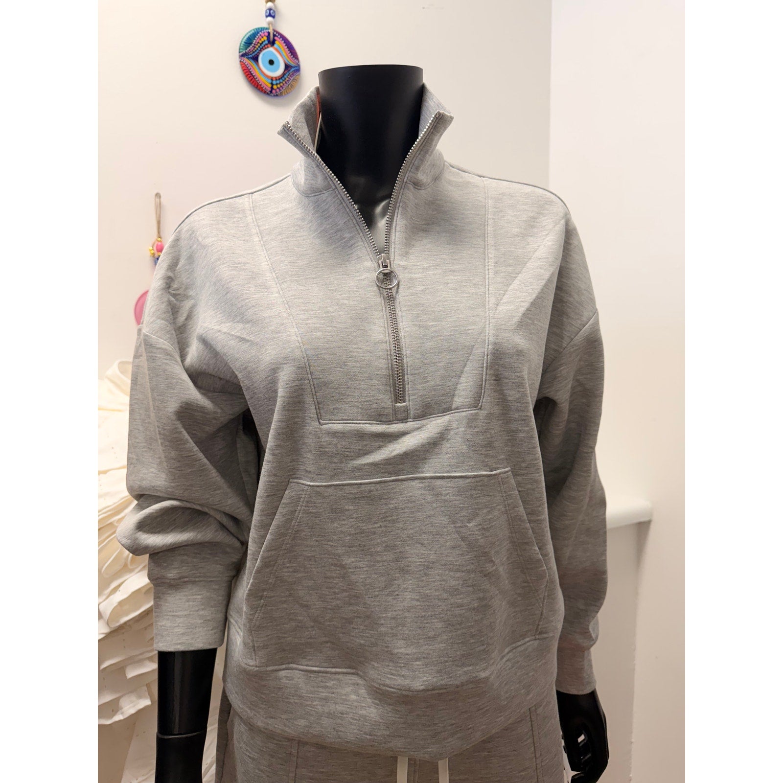 AQUA Athletic Long Sleeve Cropped Pullover Sweatshirt SMALL $78.00